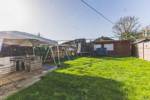 3 bedroom semi-detached house for sale, Ravenswood Avenue, Surbiton, KT6