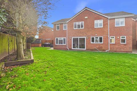 4 bedroom detached house for sale, Cornwall Avenue, Tamworth, B78