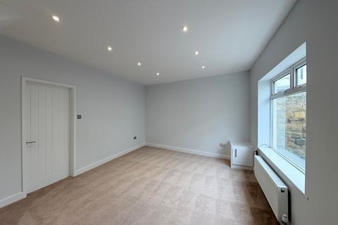 3 bedroom end of terrace house to rent, Church Street South, Marske-by-the-Sea, Redcar