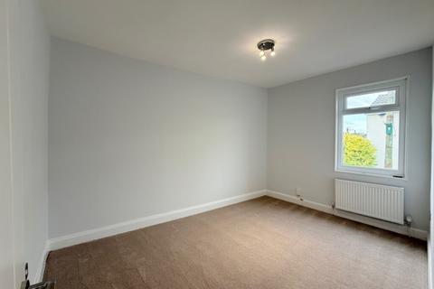 3 bedroom end of terrace house to rent, Church Street South, Marske-by-the-Sea, Redcar