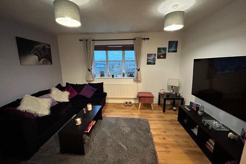 undefined, at Cobham Close, Slough Trading Estate, Slough SL1