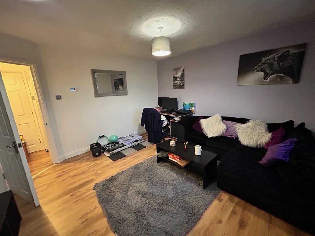 Living room A - 17 Cobham Close.jpg