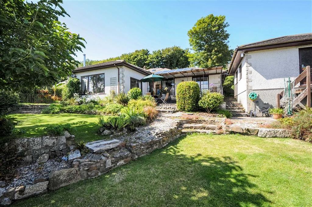 Lowertown, Lowertown, Helston, Cornwall, TR13 3 bed detached house £365,000