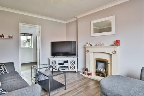 3 bedroom end of terrace house for sale, Dawlish Grove, LEEDS
