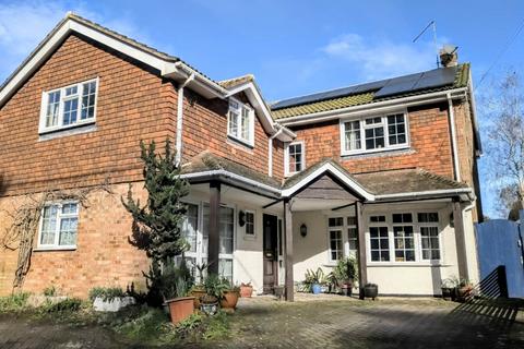 5 bedroom detached house for sale, Liphook Road, Bordon GU35