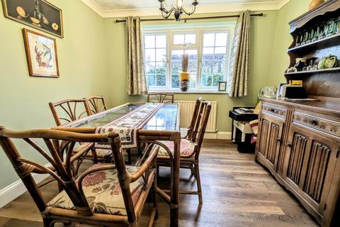 5 bedroom detached house for sale, Liphook Road, Bordon GU35