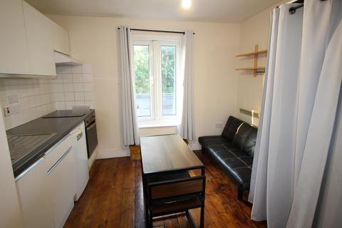undefined, Mountfield Road, London, N3