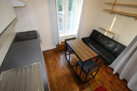 undefined, Mountfield Road, London, N3