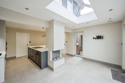 3 bedroom semi-detached house for sale, Lockton Way, Conisbrough, Doncaster