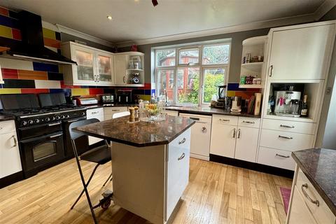 undefined, Witley - Garage & Carport
