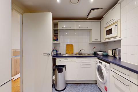 3 bedroom apartment to rent, Printers Inn Court, London, EC4A 1LR, London,, EC4A 1LR