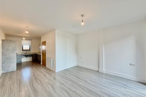 1 bedroom apartment to rent, 369 Staines Road, Hounslow TW4