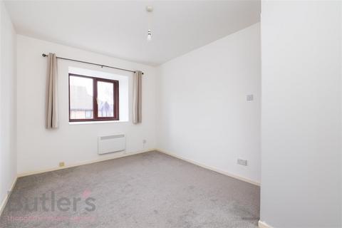 undefined, Russell Way, Sutton