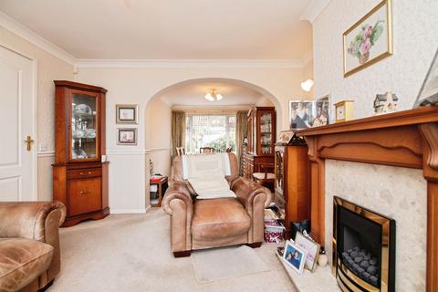 3 bedroom semi-detached house for sale, London Heights, Dudley