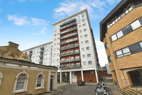 2 bedroom flat to rent, New Road, Brentwood, CM14