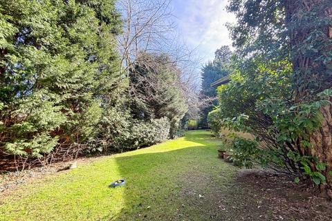undefined, East Grinstead, RH19