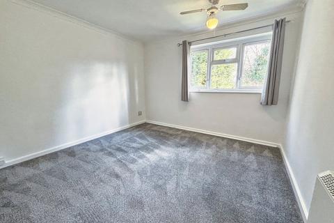 undefined, East Grinstead, RH19