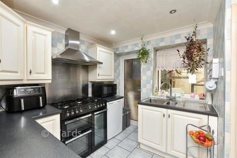 3 bedroom terraced house for sale, Westbury Crescent, Dover CT17