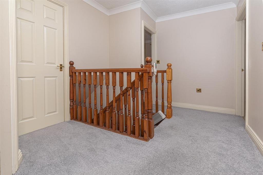 Bramleys Estate Agents - Springhall Gardens - Hudd