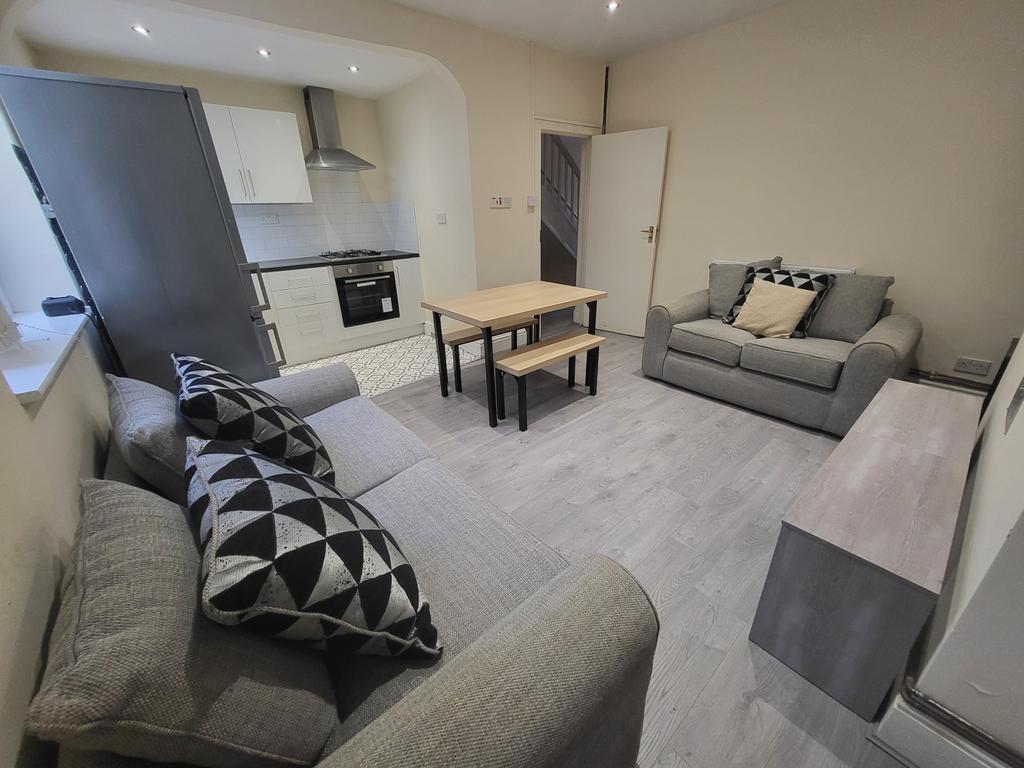 3 bedroom Terraced house for rent