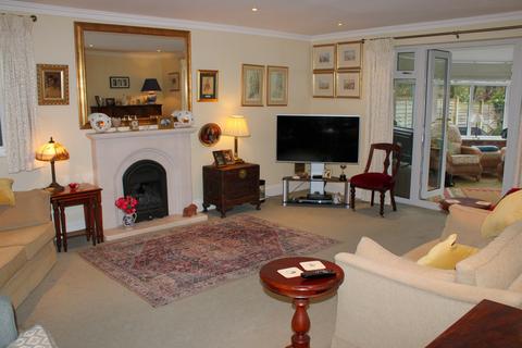 4 bedroom detached house for sale, New Street, Elsham, DN20
