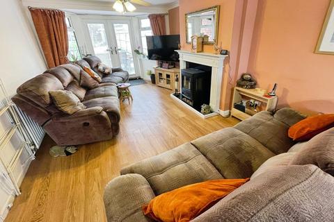3 bedroom semi-detached house for sale, Beechdale Avenue, Birmingham, B44