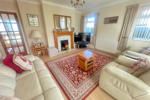 undefined, Rhianfa, Benllech, Tyn-Y-Gongl