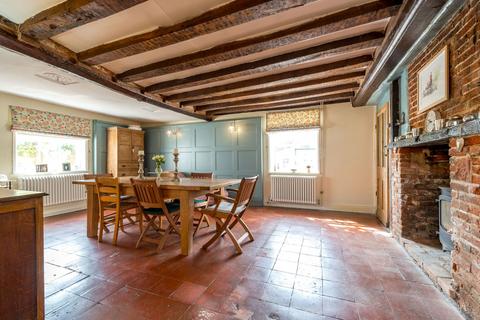 undefined, Horseshoes, The Street, Whatfield