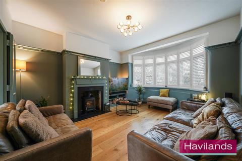 4 bedroom semi-detached house for sale, Oakwood Crescent, London