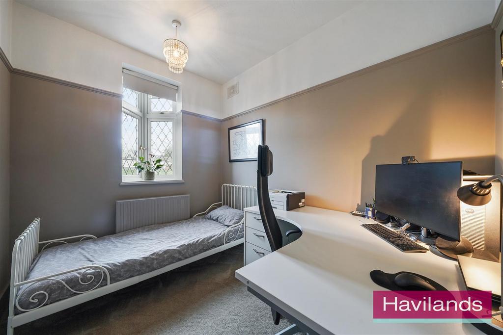 Oakwood Crescent-14.jpg