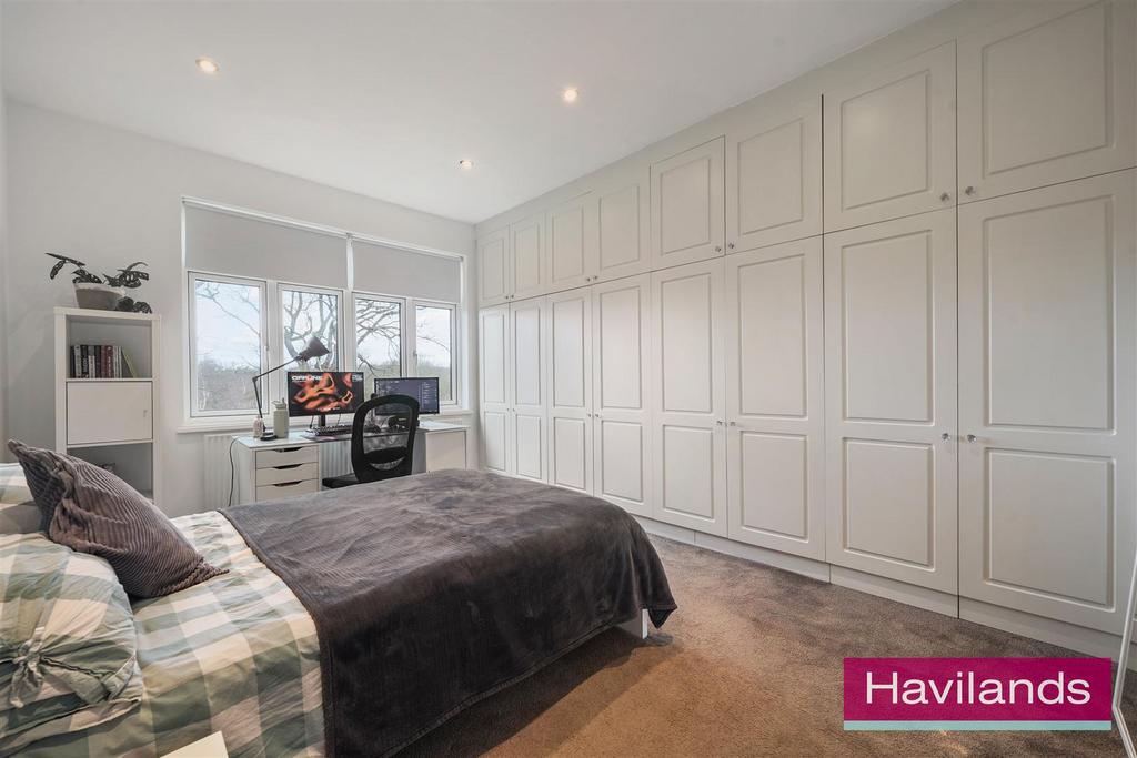 Oakwood Crescent-12.jpg