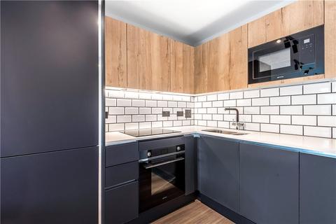 2 bedroom apartment to rent, Tower Bridge Road, London, SE1