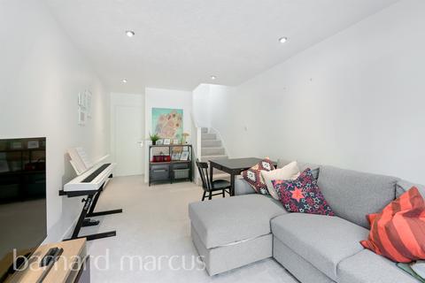 1 bedroom terraced house for sale, Bloxworth Close, Wallington