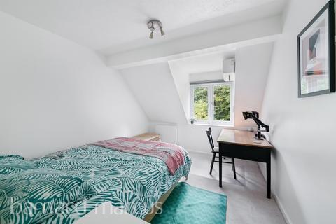 1 bedroom terraced house for sale, Bloxworth Close, Wallington