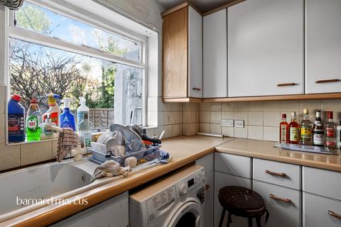 2 bedroom terraced house for sale, Haslemere Road, Thornton Heath