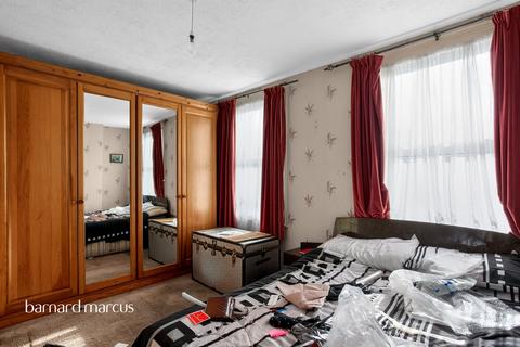 2 bedroom terraced house for sale, Haslemere Road, Thornton Heath