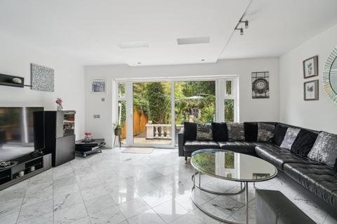 4 bedroom terraced house to rent, Dene Road, Northwood HA6