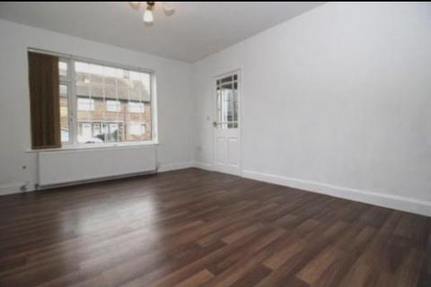 3 bedroom end of terrace house to rent, Lansbury Crescent, Dartford, Kent, DA1