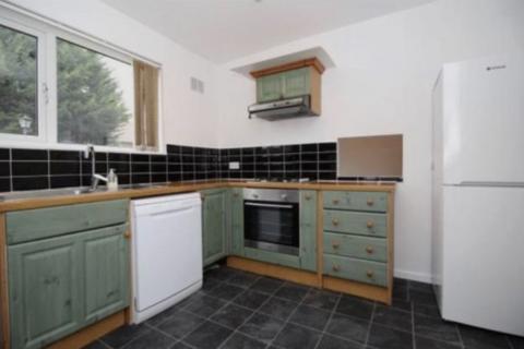 3 bedroom end of terrace house to rent, Lansbury Crescent, Dartford, Kent, DA1