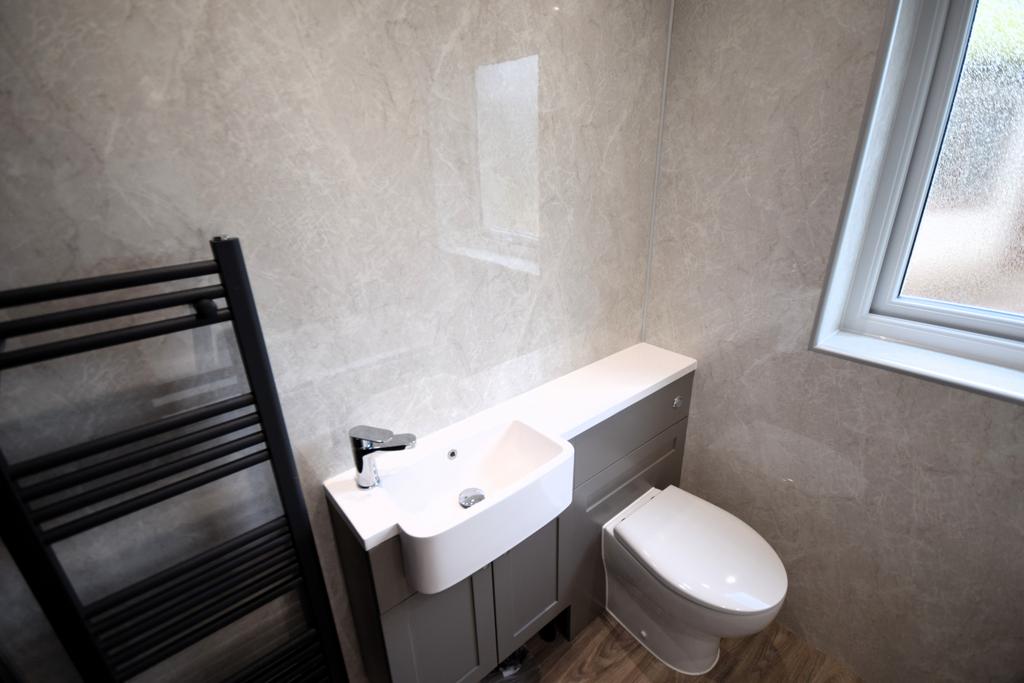 Bathroom Alt View