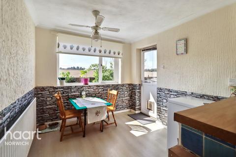 3 bedroom semi-detached bungalow for sale, Hockering Lane, NORWICH