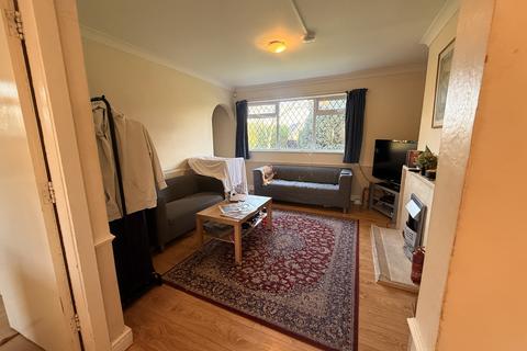 4 bedroom terraced house to rent, Nottingham NG8