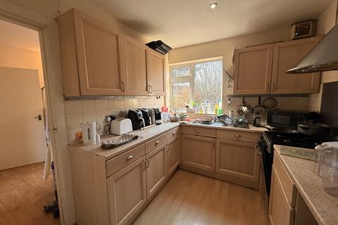 4 bedroom terraced house to rent, Nottingham NG8