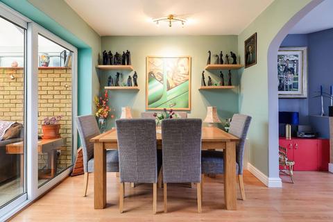 4 bedroom semi-detached house for sale, Wulfstan Way, Cambridge
