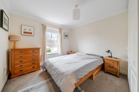 1 bedroom flat for sale, Malthouse Drive, Chiswick, London, W4