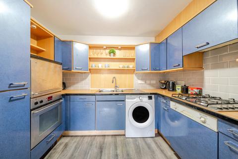 1 bedroom flat for sale, Malthouse Drive, Chiswick, London, W4