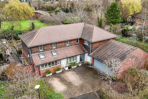 undefined, Quadrans Close, Milton Keynes MK15