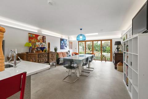 undefined, Quadrans Close, Milton Keynes MK15