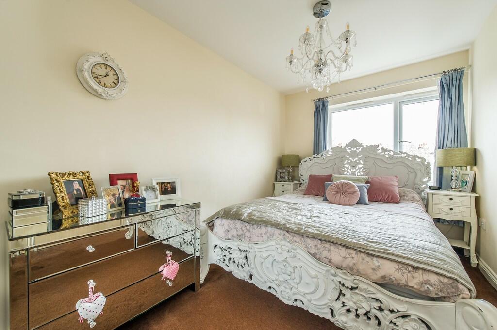 Bedroom (2)