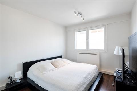 undefined, Warwick Gardens, London W14